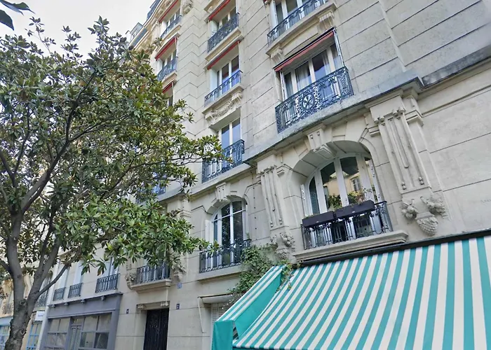 Place Des Vosges With Air Conditioning * 파리